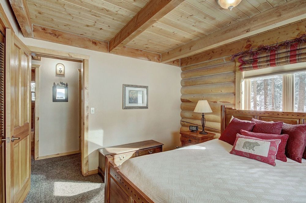 Deluxe Cabin