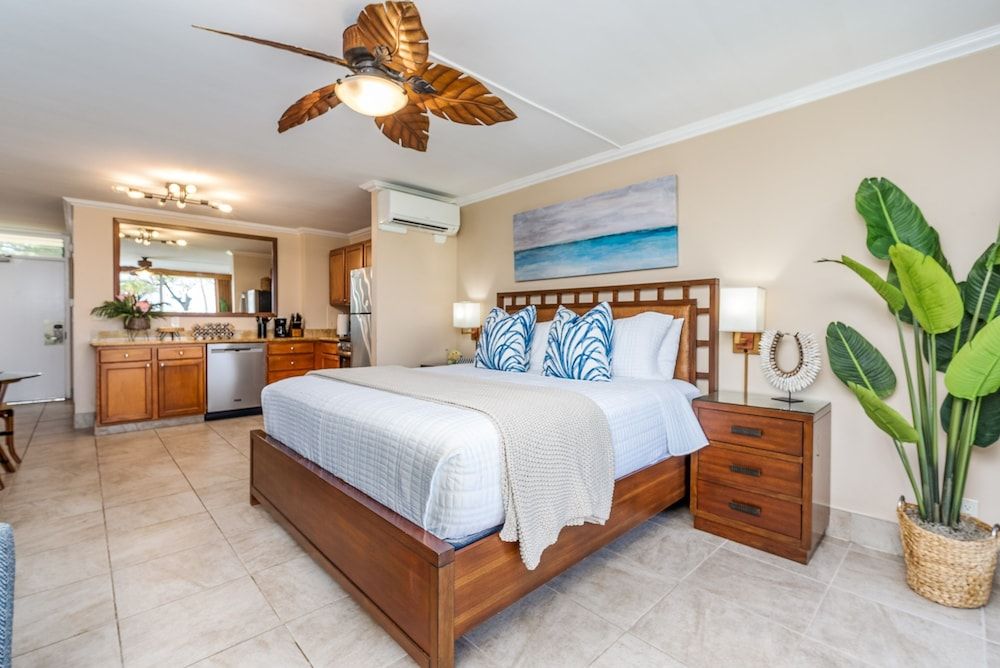 Napili Shores G157 Studio Bedroom Condo by RedAwning Studio 2