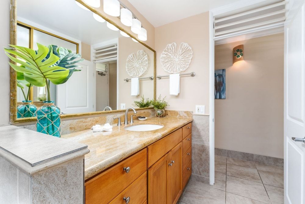 Napili Shores G157 Studio Bedroom Condo by RedAwning Studio 12