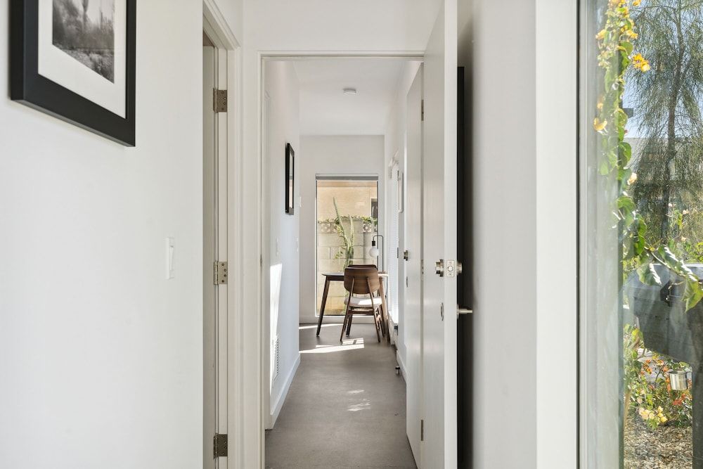 4Square Complex Deluxe Apartment, 2 Bedrooms, Non Smoking, Connecting Rooms 8