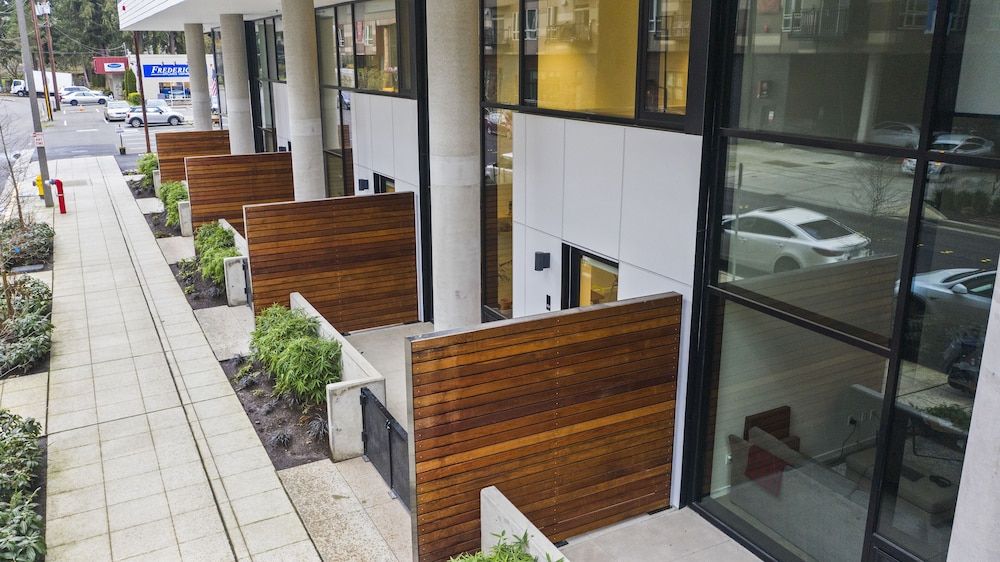 Open Loft in Redmond Core - 92 Walkscore