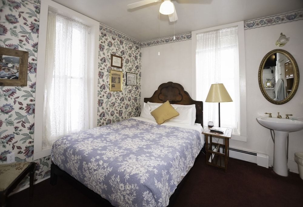 Villa Dallavalle Double Room Single Use, 1 Queen Bed, Corner