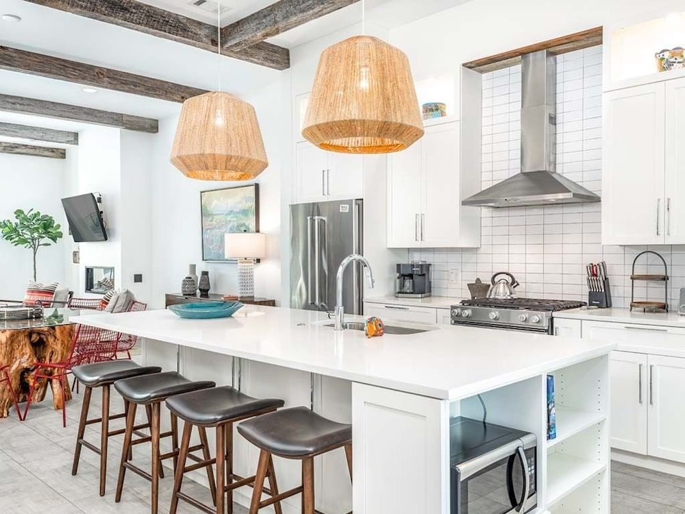 undefined Savannah Suite Tea 3