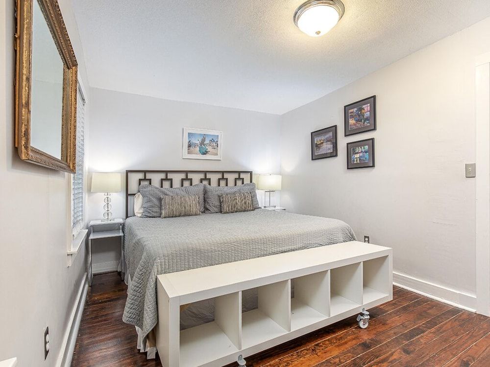 Huntingdon House House, Multiple Beds, Kitchen, Garden View 5