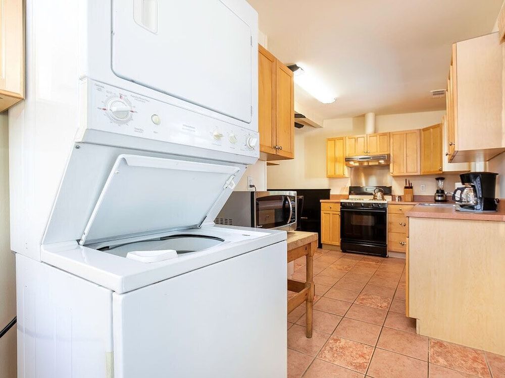 undefined Frogtown Cottage 8