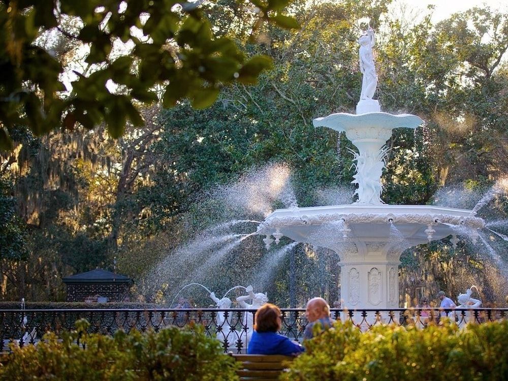 undefined Southern Belle Carriage House 10