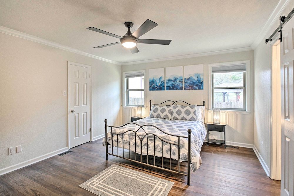 House (4 Bedrooms)