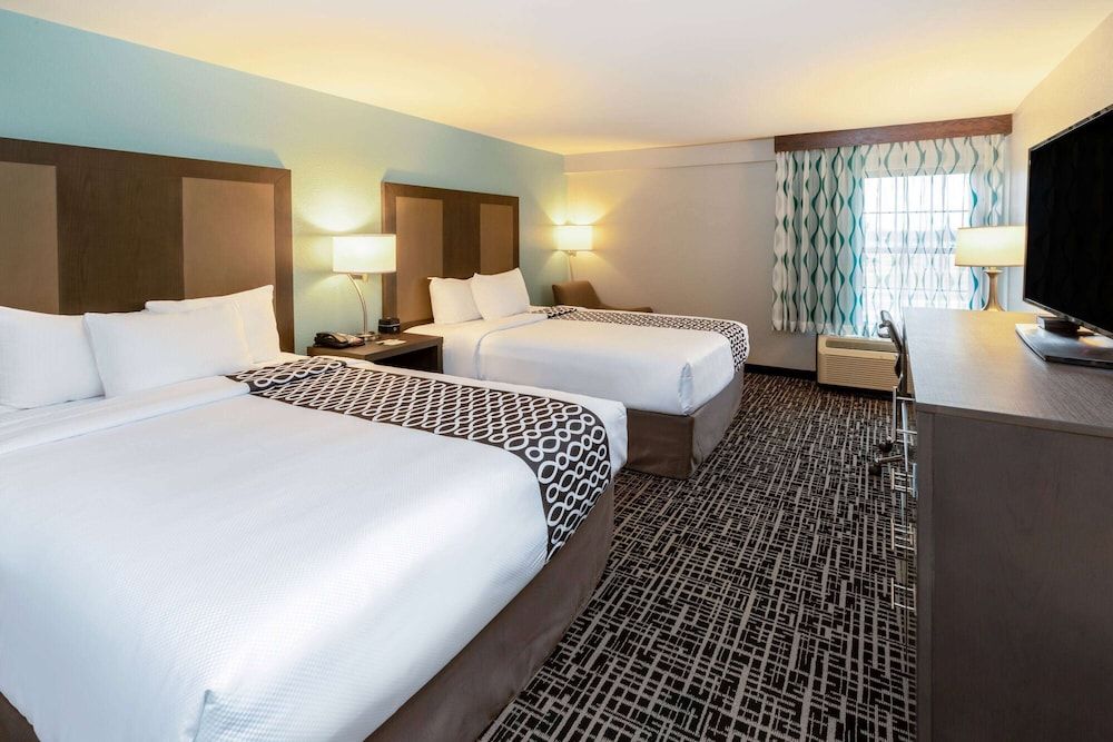 Room, 2 Queen Beds, Non Smoking