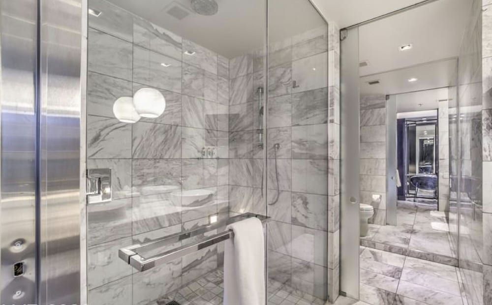 Palms Place Vacation Suites Collection Exclusive Suite, 1 Bedroom, City View 10