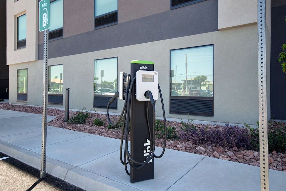 undefined Home2 Suites By Hilton Las Vegas North 2