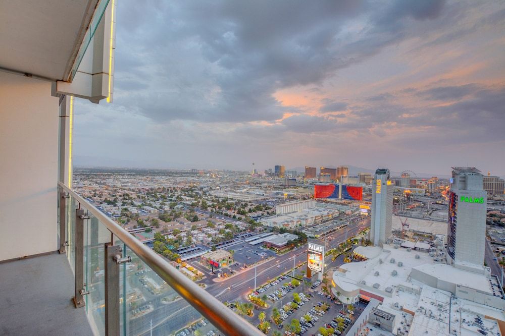 Luxury Suites at the Palms