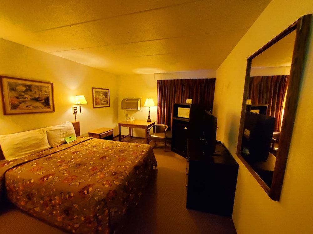 Room, 1 Double Bed, Non Smoking, Refrigerator & Microwave