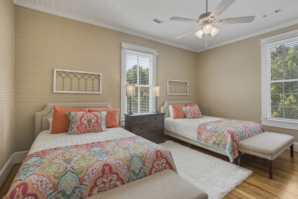 Liberty Hall Bed and Breakfast Family Double Room