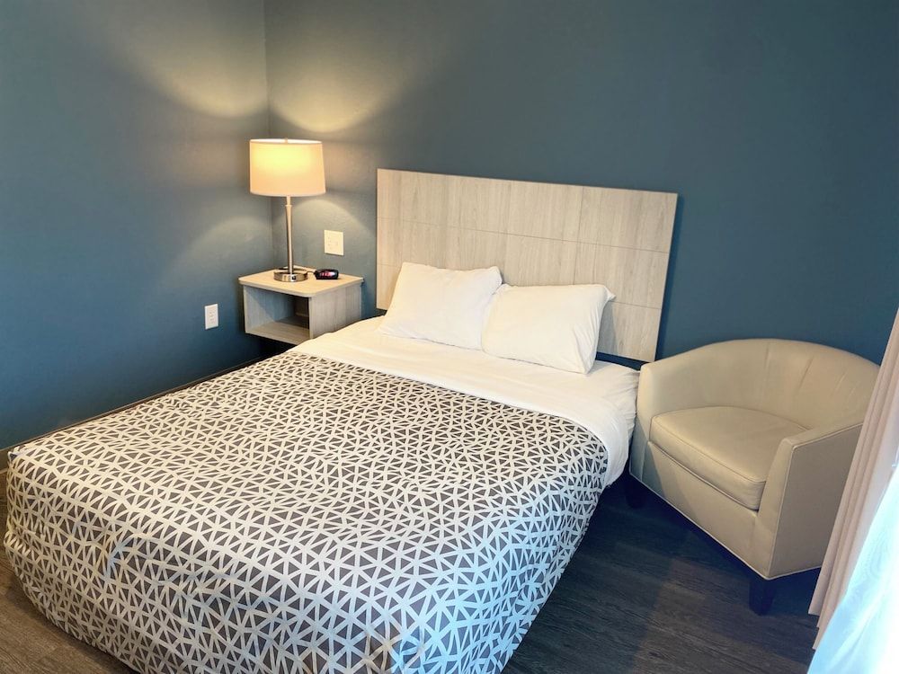 Woodspring Suites Hermitage - Nashville Airport Queen Suite Accessible 2