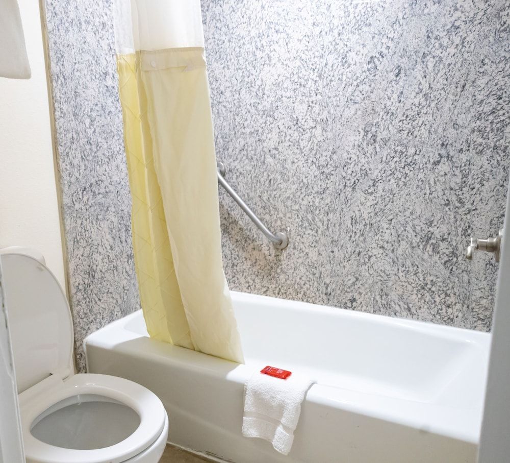 Baymont by Wyndham College Park Atlanta Airport South Suite, 2 Queen Beds, Non Smoking 6