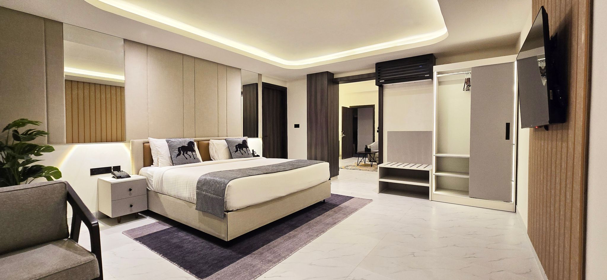Suite Room