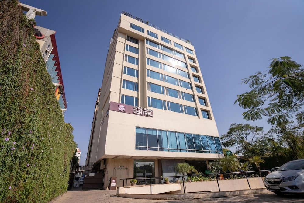 undefined Royal Orchid Central Jaipur, Bani Park