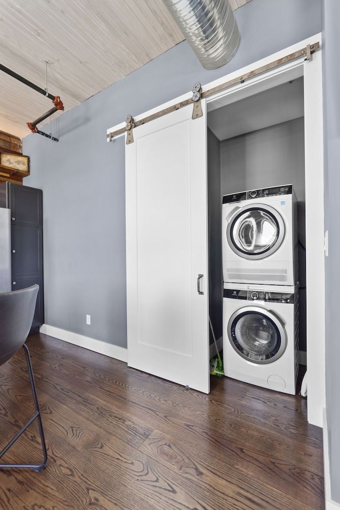 Urban Lofts Luxury Apartment 2