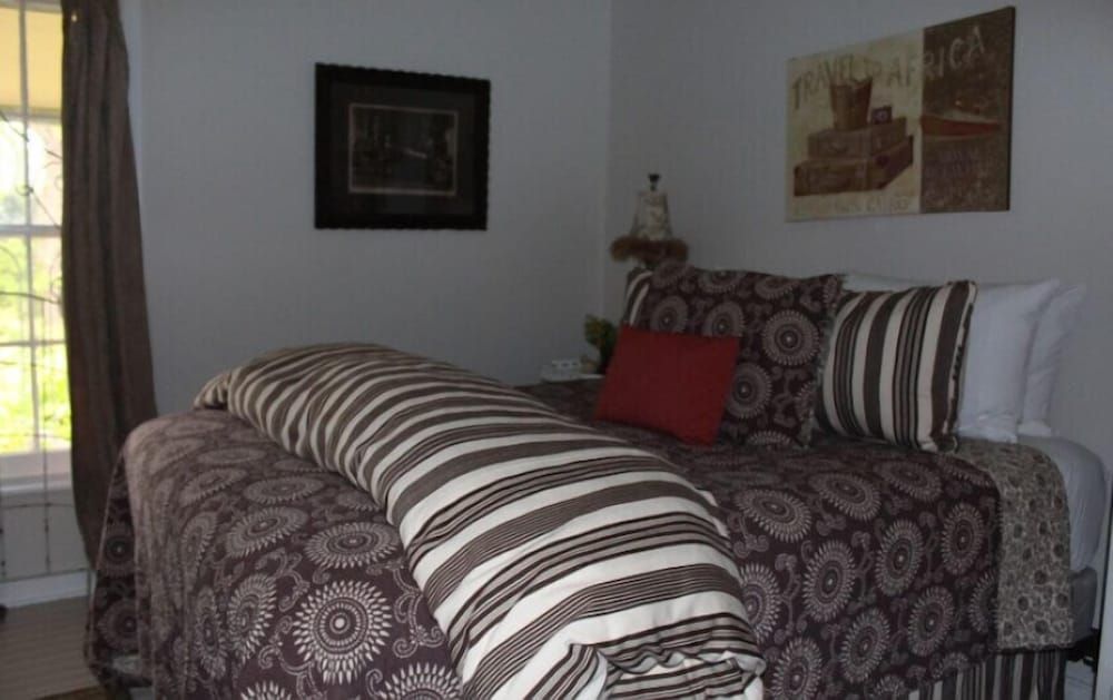 Cottage, 1 Queen Bed, Patio (2)