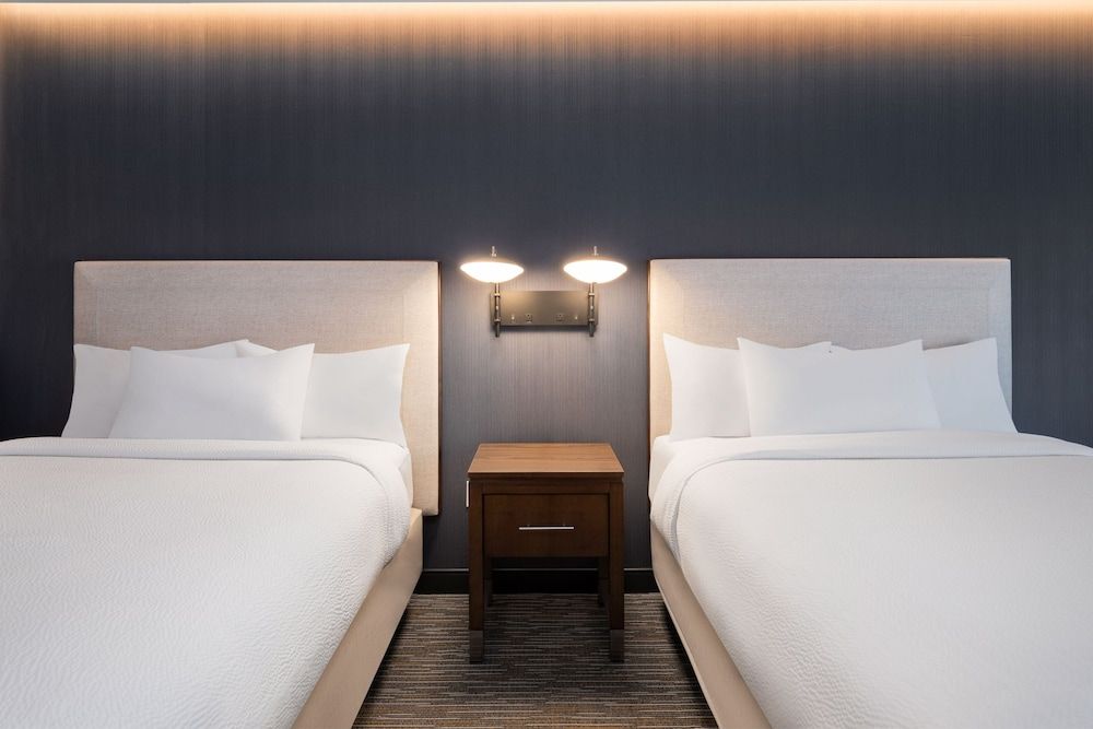 Standard Room, 2 Queen Beds (Mobility Accessible, Tub)