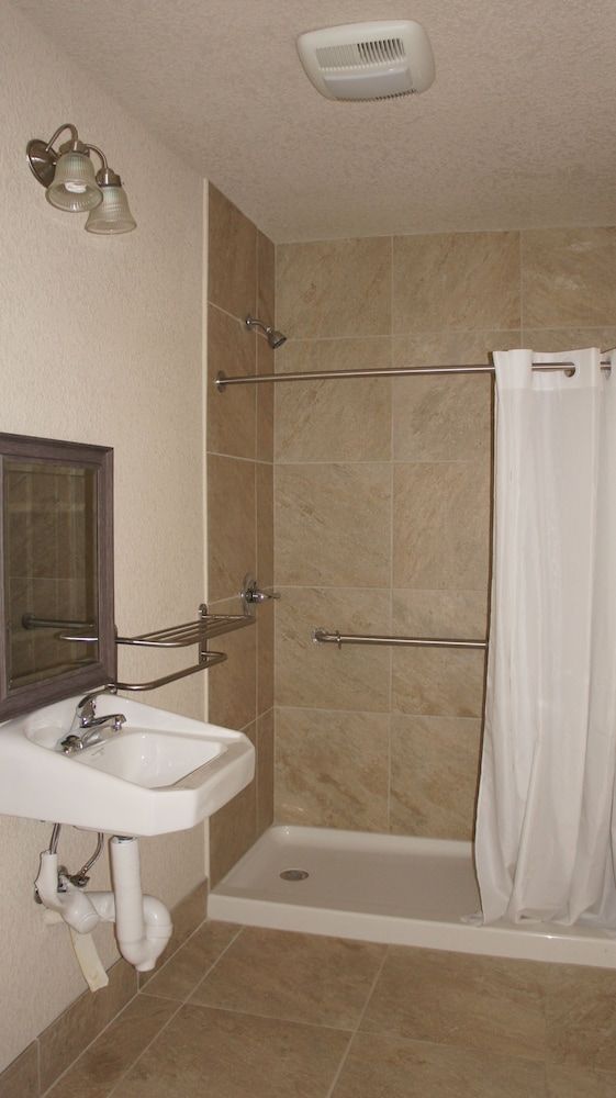 Apple Valley Hotel & Lodge Executive Apartment 2