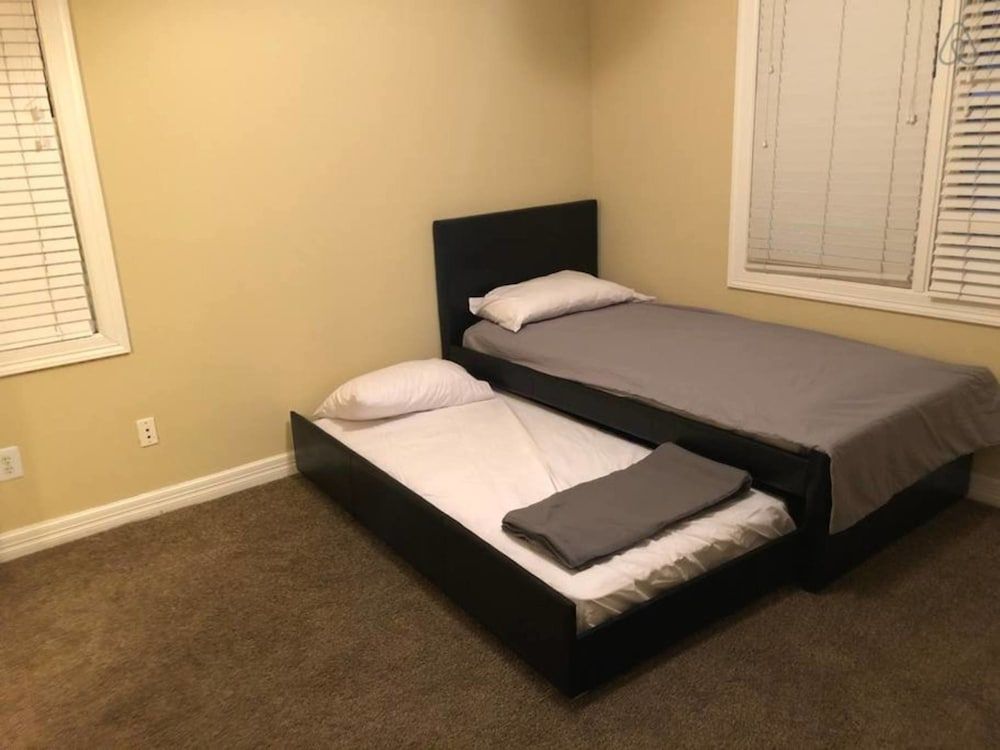 undefined 4 Story Rooftop - Executive Corporate Housing