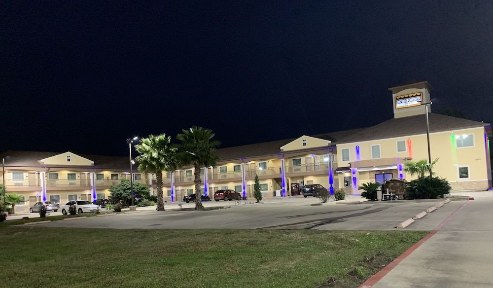 undefined Downtowner Inns 6