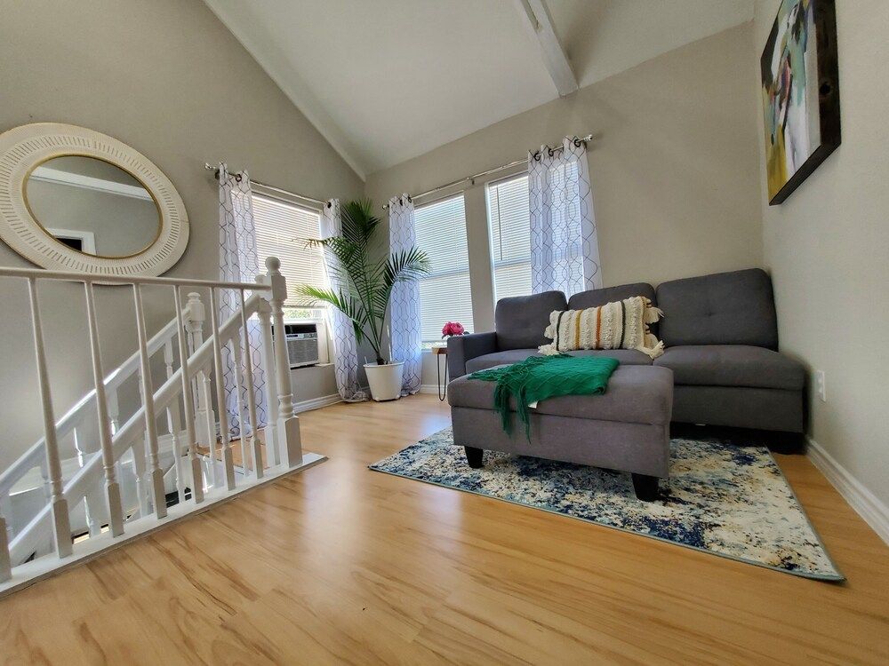 Wonderful Getaway in Houston Comfort Apartment, 2 Bedrooms, Non Smoking, Kitchen 11