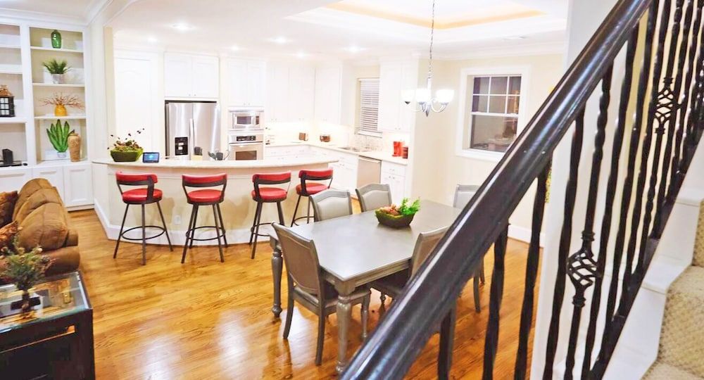 undefined 3Bdrm 3.5Bath 9Beds - Museum Parks Zoo 8