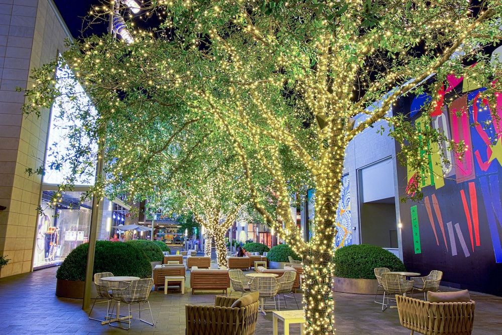 undefined Luxe Life 7