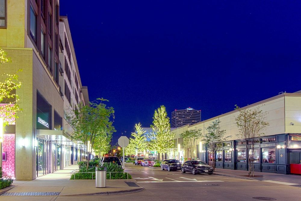 undefined Luxe Life 3