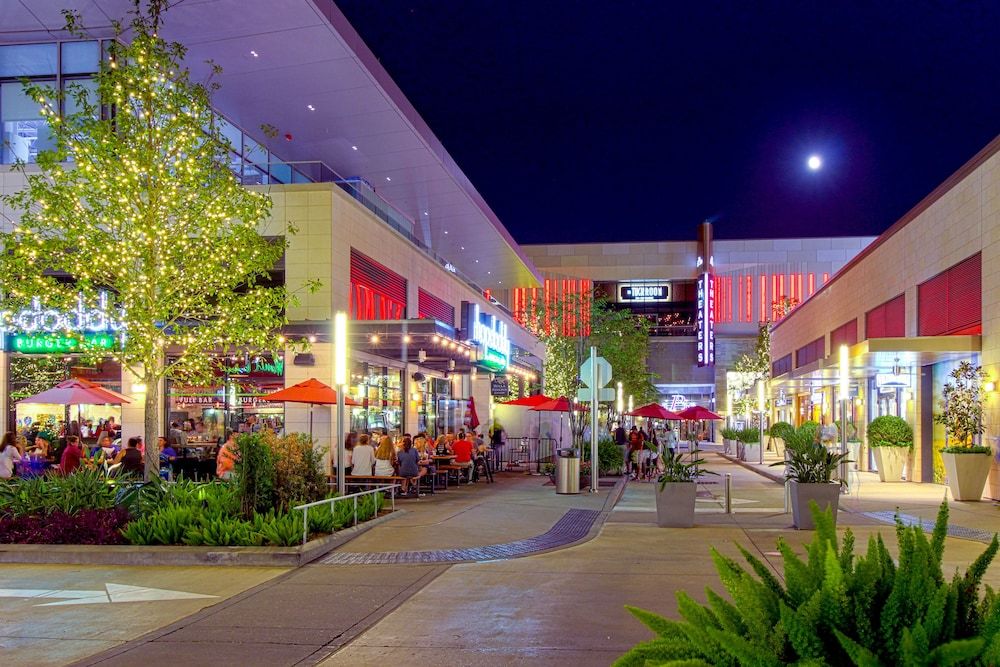 undefined Luxe Life 10