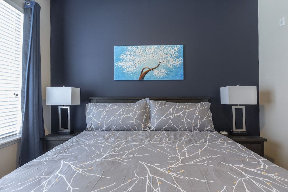 undefined Luxury Med Center Fully Equipped King Sized Bed Condos 5