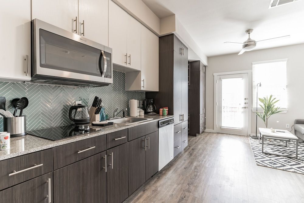 undefined East DT Houston Getaway Near Parks and Restaurants