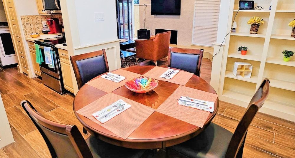 undefined 3Bdrm 2Bath 3Beds - 2 Story Condo 3