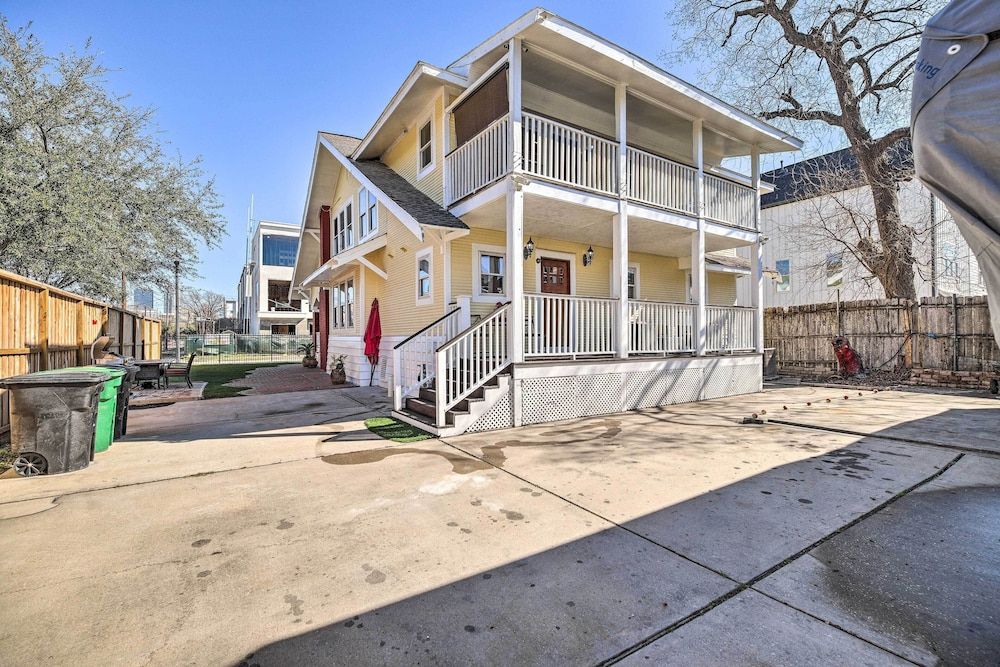 undefined Spacious Midtown Houston Home w/ Deck! 7