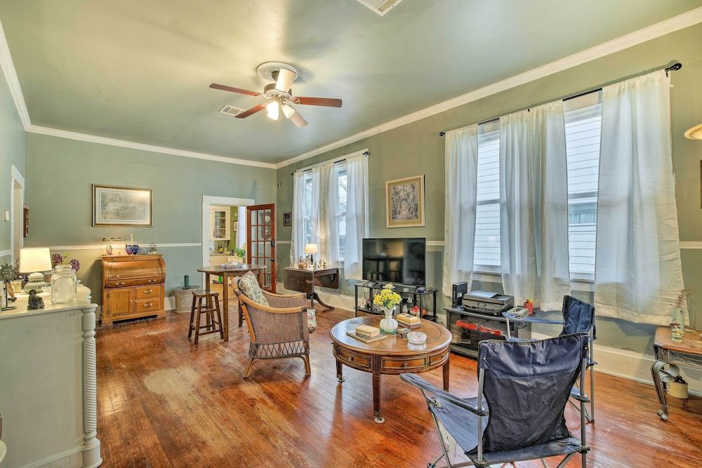 undefined Pet-friendly Home: 3 Mi to Downtown Houston!