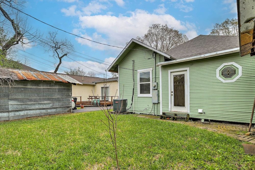 undefined Pet-friendly Home: 3 Mi to Downtown Houston! 2