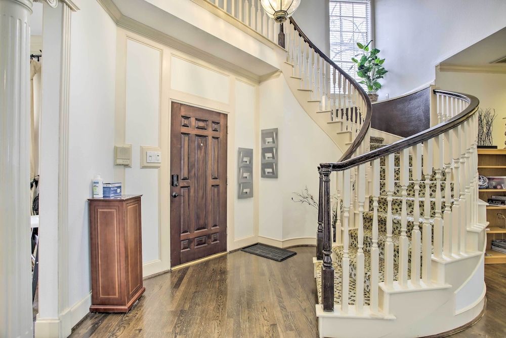 undefined Luxe Houston Vacation Rental w/ Private Pool! 7