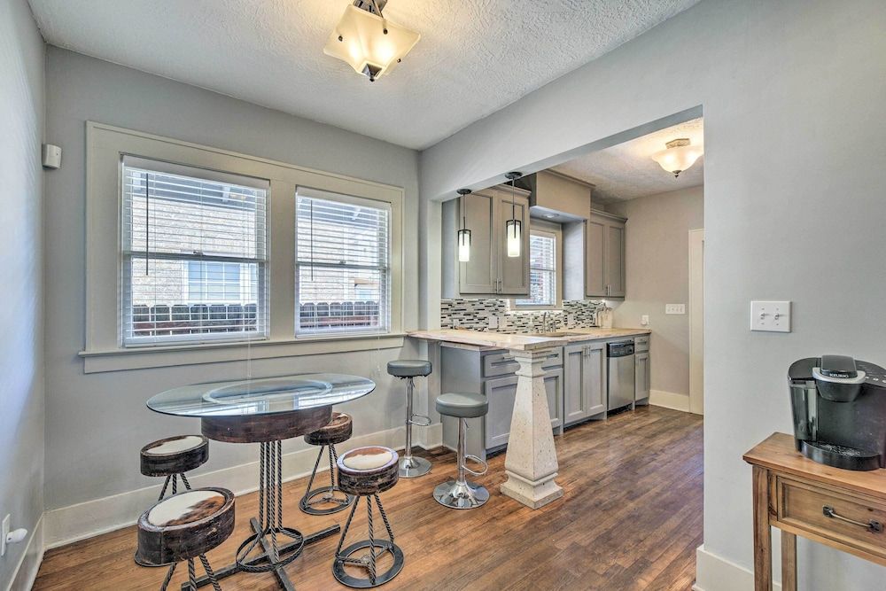 undefined Elegant Houston Retreat < 2 Mi To Downtown! 8