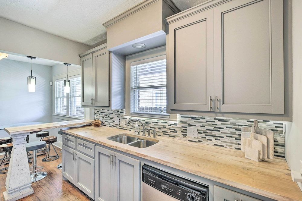 undefined Elegant Houston Retreat < 2 Mi To Downtown! 9