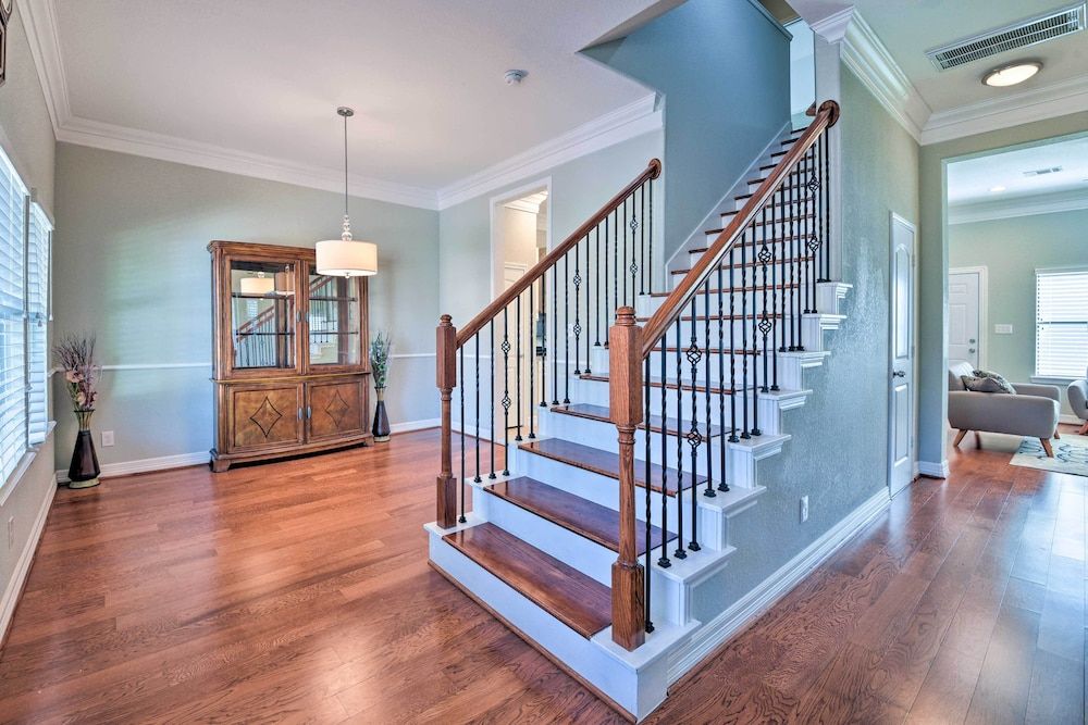 undefined Updated Home 15 Mins to the Galleria/uptown! 2