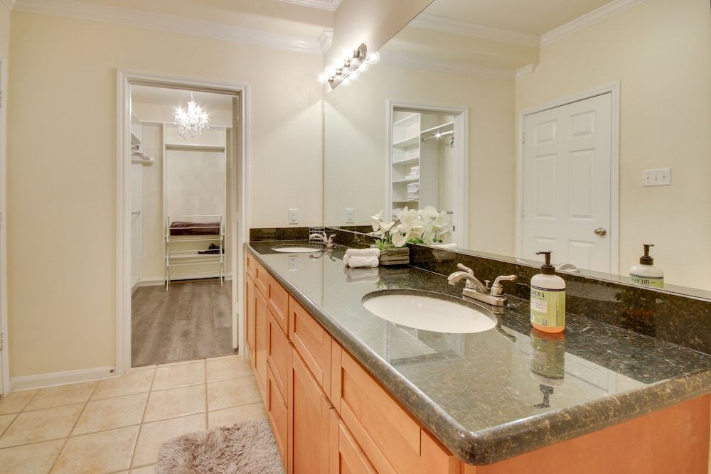 undefined Gorgeous Houston Heights Getaway < 6 Mi to Dtwn!