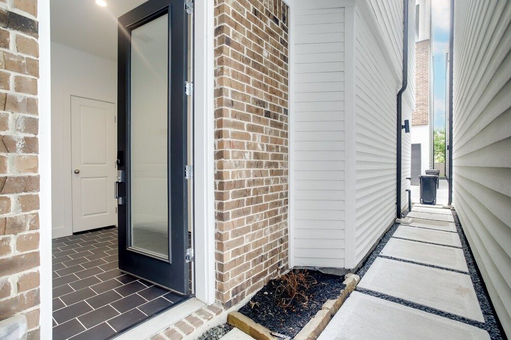 undefined Inviting H-town Home Near Shops & Golf Courses! 6