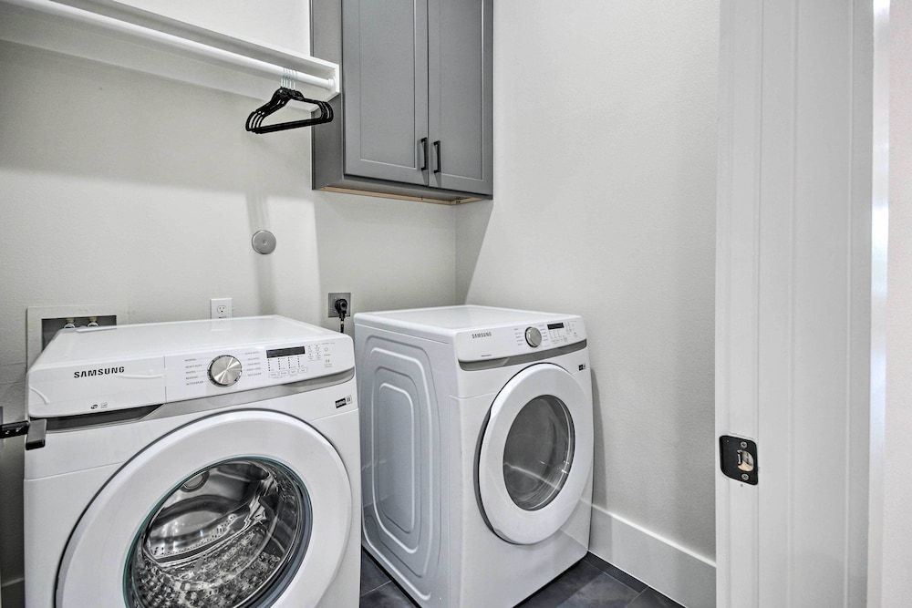 undefined Modern Houston Home: 2 Mi to Dtwn Attractions 10