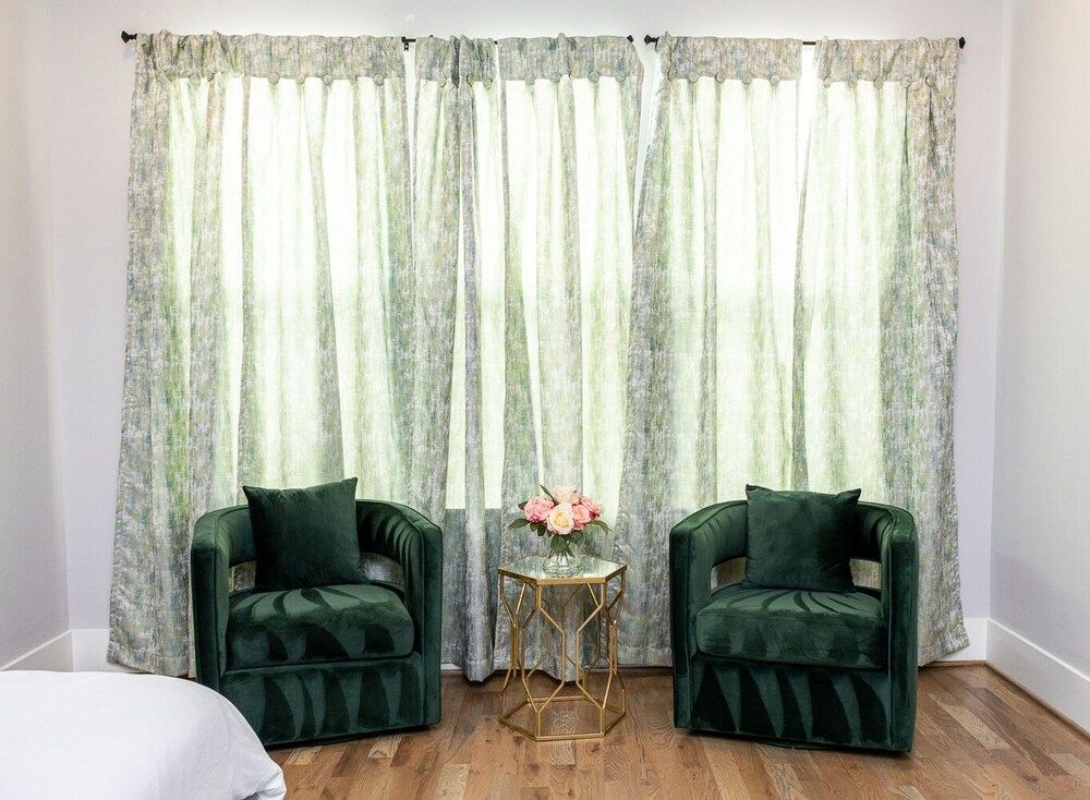 undefined Stylish Luxury Downtown Home 7