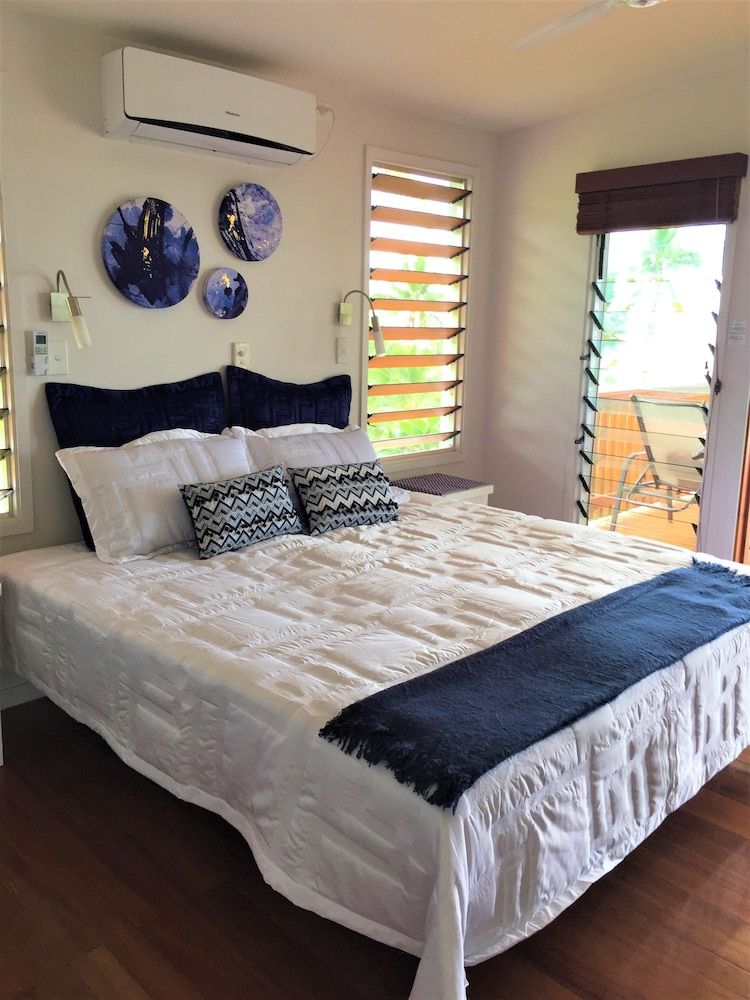 Island Breeze Fiji