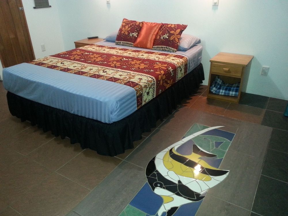 Gecko Lodge Fiji Private Hotel Studio, 1 Queen Bed, Ensuite, Garden View 3