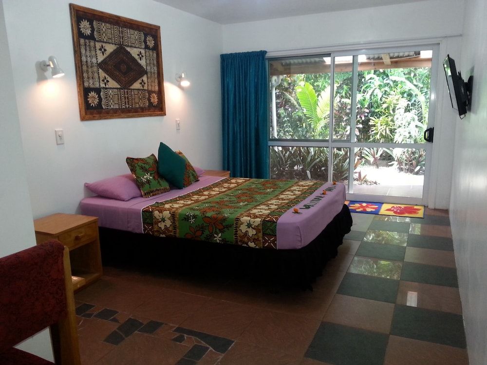Gecko Lodge Fiji Private Hotel Studio, 1 Queen Bed, Ensuite, Garden View 2