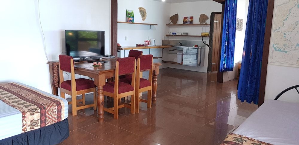 Gecko Lodge Fiji Private Hotel Studio, Multiple Beds, Ensuite, Ocean View 2